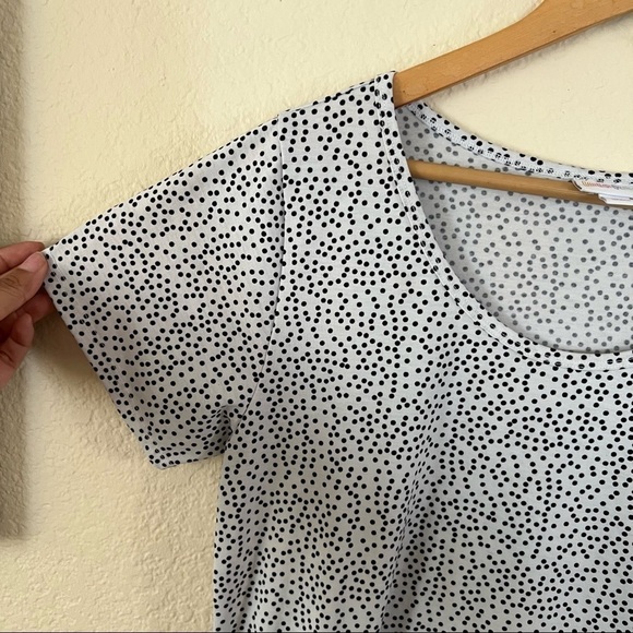 Short sleeve tunic top Size Medium - Picture 3 of 6